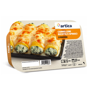 Cannelloni with ricotta cheese and spinach
